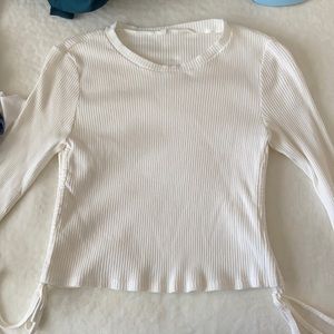 White long sleeve cropped t-shirt